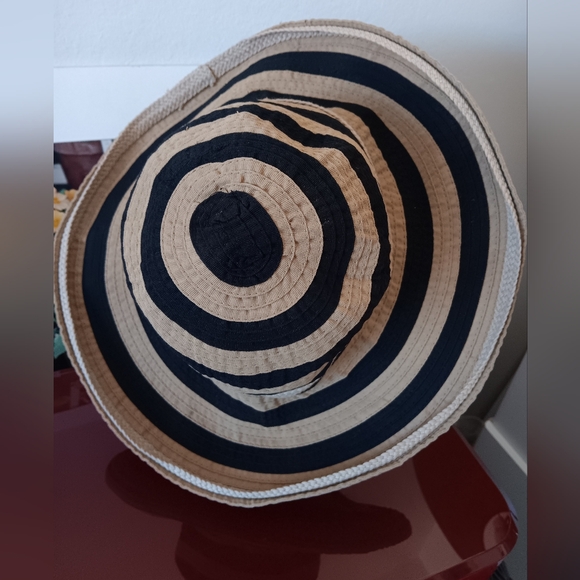 Cappelli Straworld ~ Tan & Black Wide Brim Striped Sun Hat OS - Picture 10 of 10
